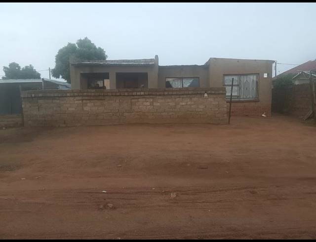 2 BEDROOM HOUSE FOR SALE IN SOSHANGUVE X